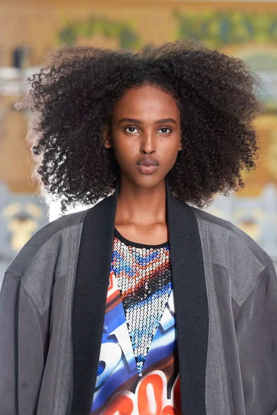 Look 6